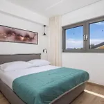Mara M 4 Heated Pool And Whirpool *