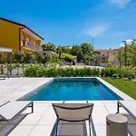 Mara M 4 Heated Pool And Whirpool Lägenhet *