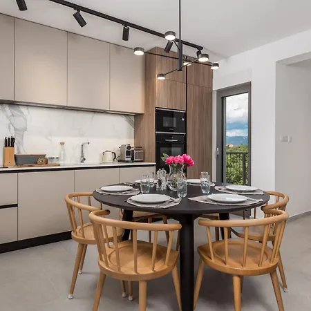 Mara M 4 Heated Pool And Whirpool *