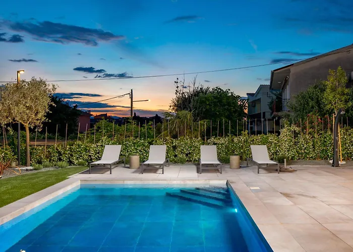 Mara M 4 Heated Pool And Whirpool * 오미살즈