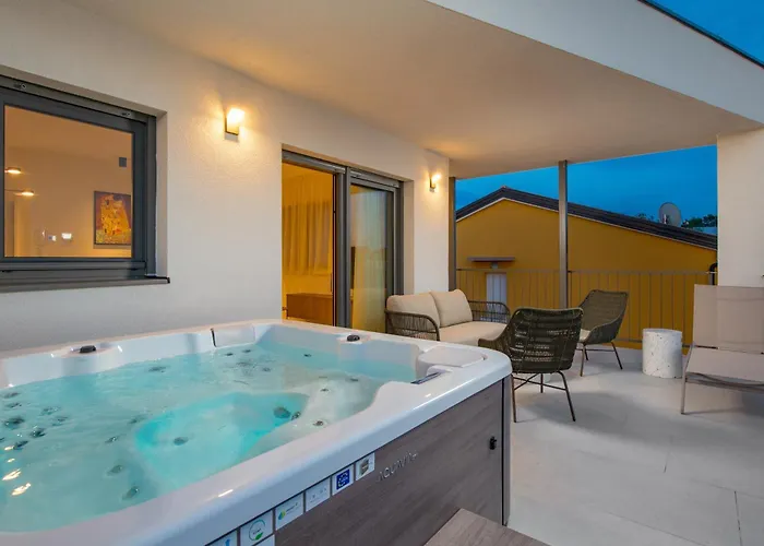 Mara M 4 Heated Pool And Whirpool 아파트 *