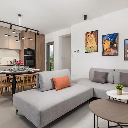 Mara M 4 Heated Pool And Whirpool