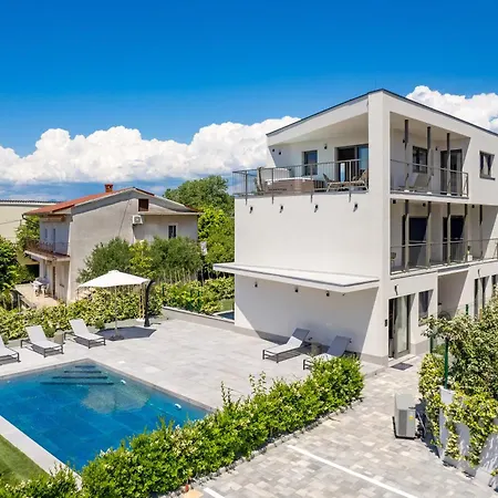 Apartment Mara M 4 Heated Pool And Whirpool *