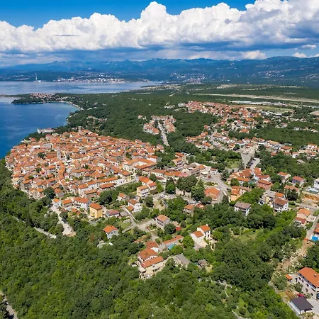 Mara M 4 Heated Pool And Whirpool